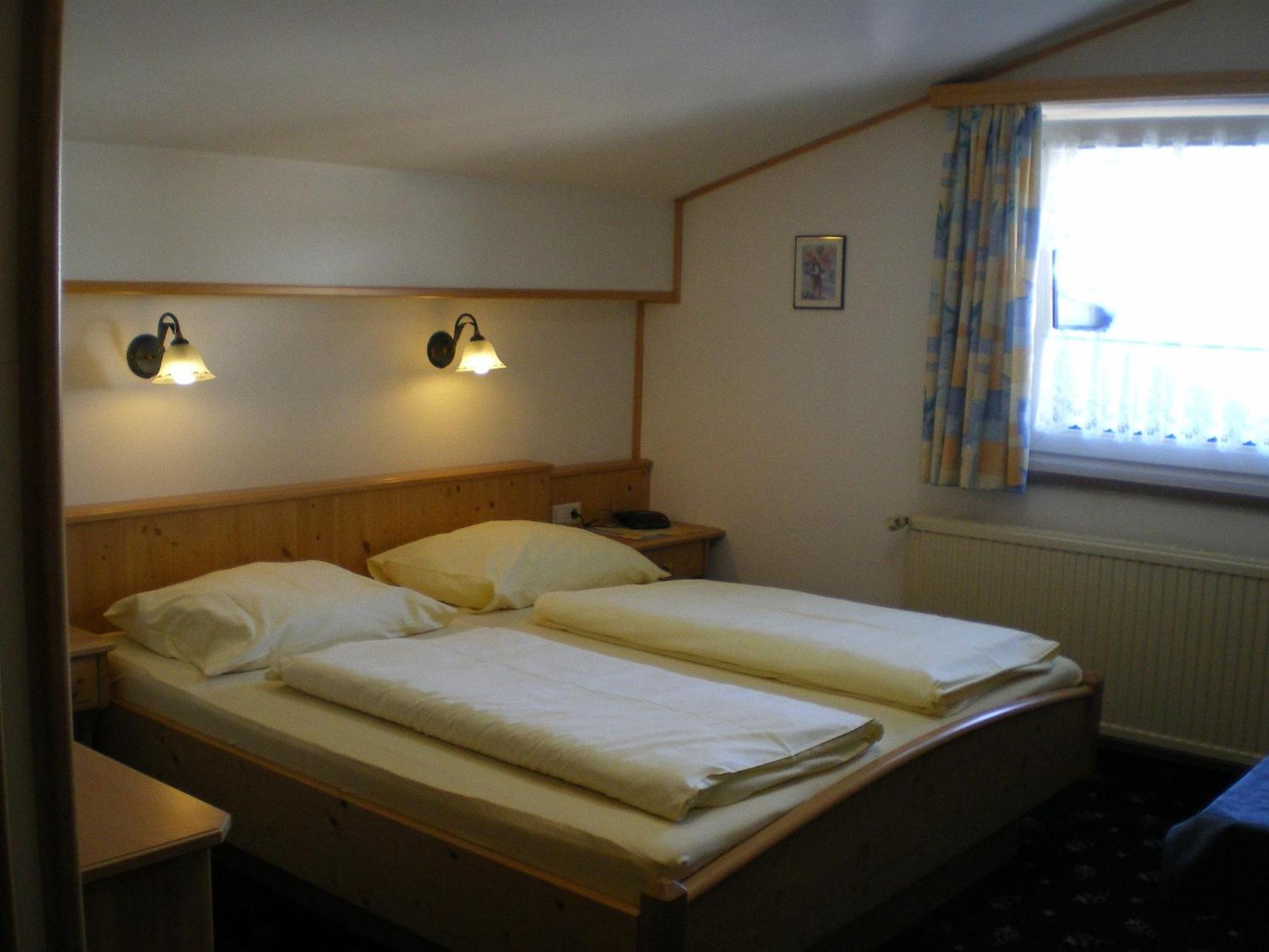 Haus Lanner Apartamento Altenmarkt im Pongau Quarto foto