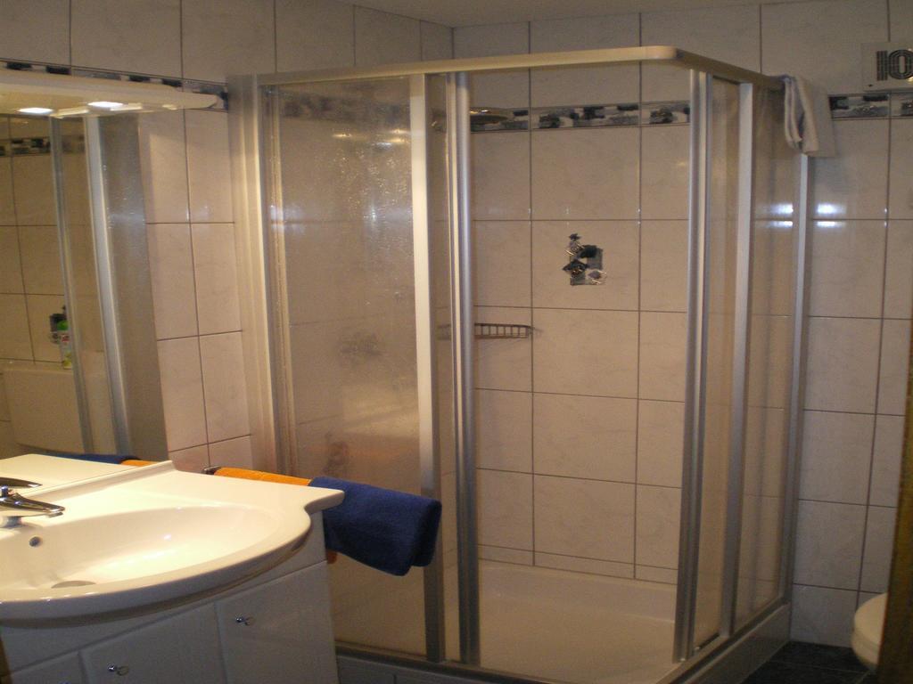 Haus Lanner Apartamento Altenmarkt im Pongau Quarto foto