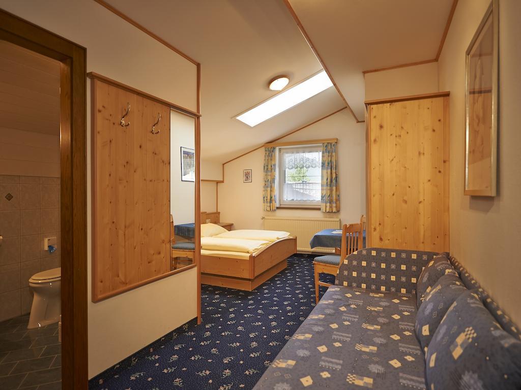 Haus Lanner Apartamento Altenmarkt im Pongau Quarto foto
